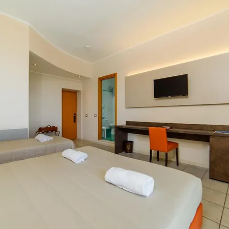 Tirreno Hotel