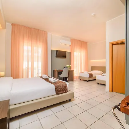 Hotel Tirreno