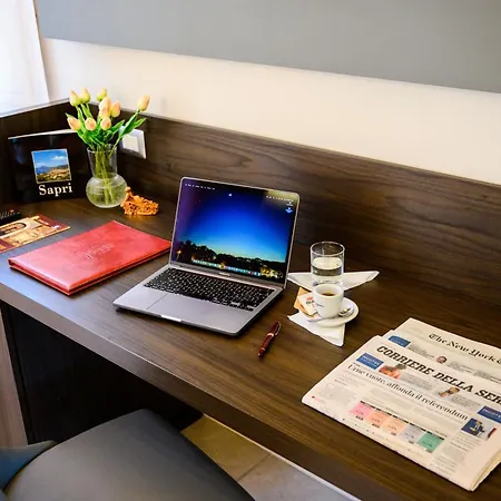 Tirreno 4* سابري