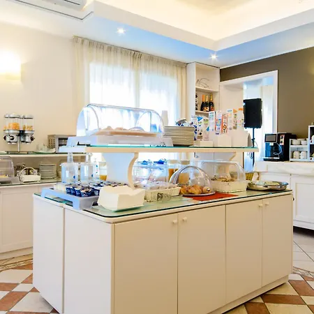 Tirreno Hotel