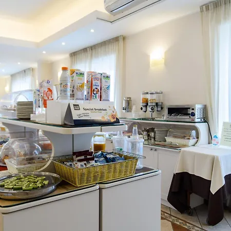 호텔 Tirreno
