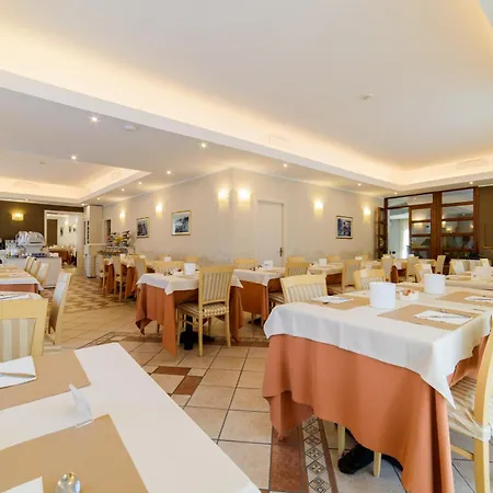 Tirreno Hotel