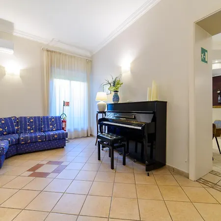 Tirreno 4*