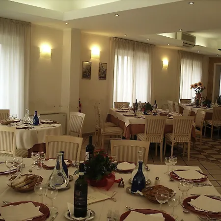 Tirreno 4* سابري