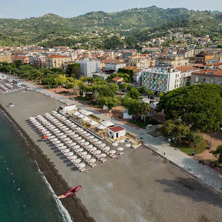 Tirreno 4* Sapri