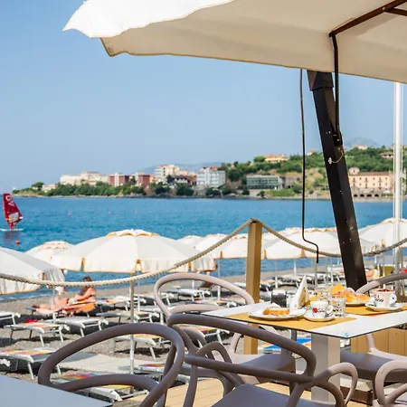 Tirreno Hotel Sapri